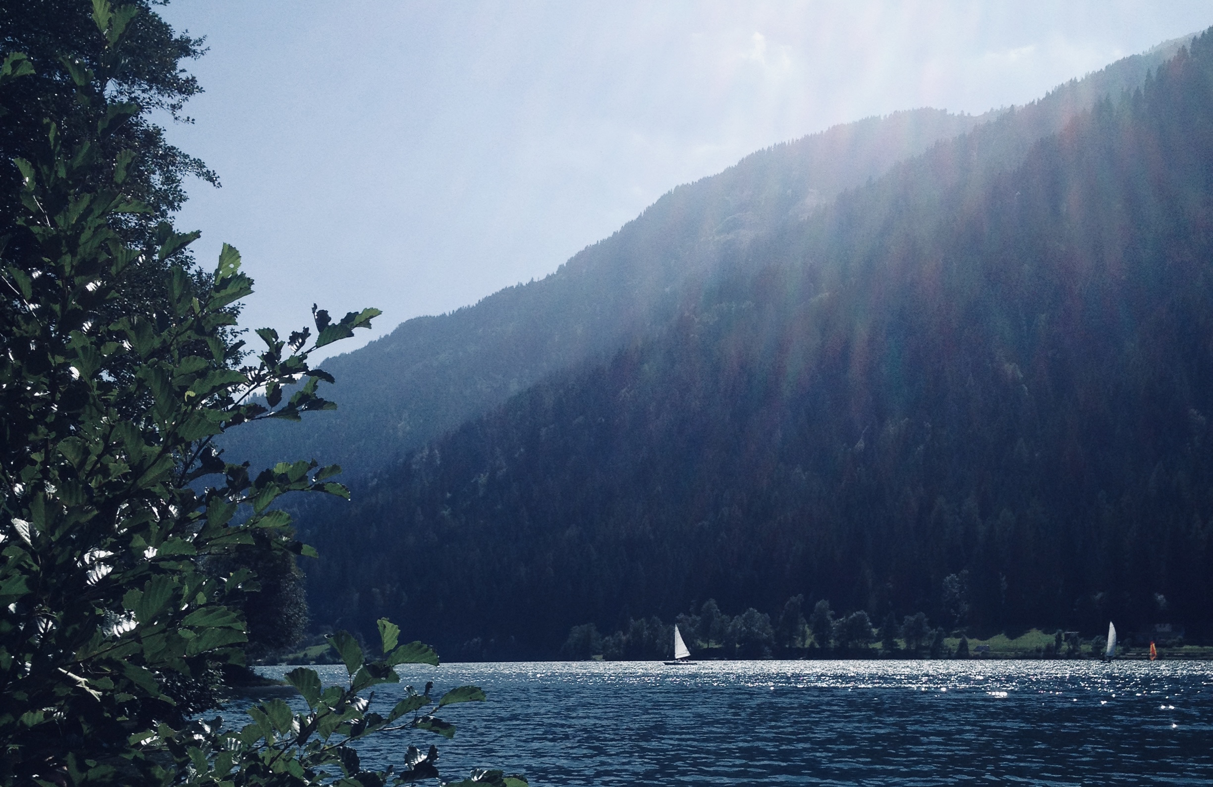 Berg, See und Wolken in Kärnten